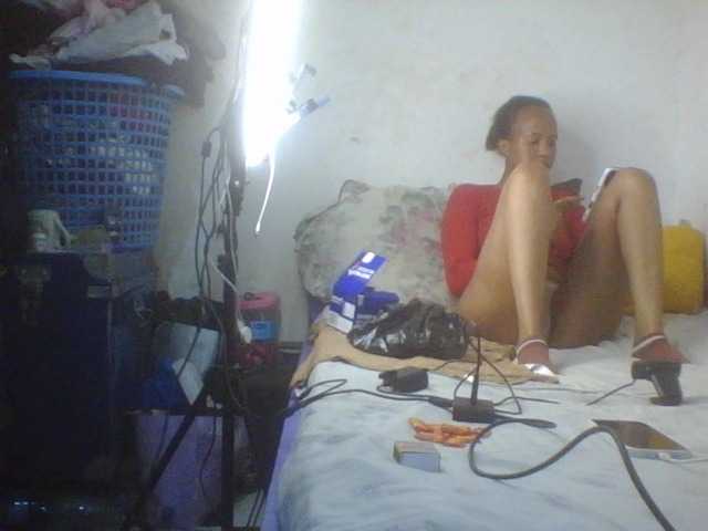 Demaskedcouple live cam preview