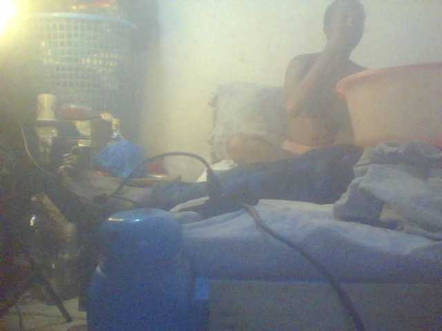 Demaskedcouple live cam on BongaCams