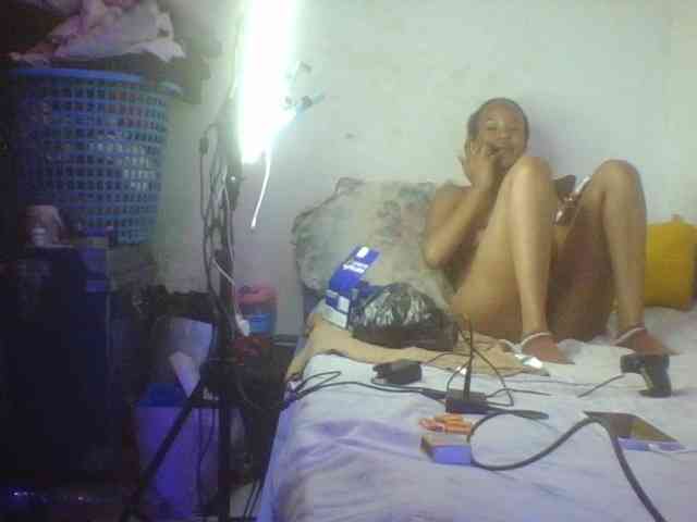 Demaskedcouple webcam
