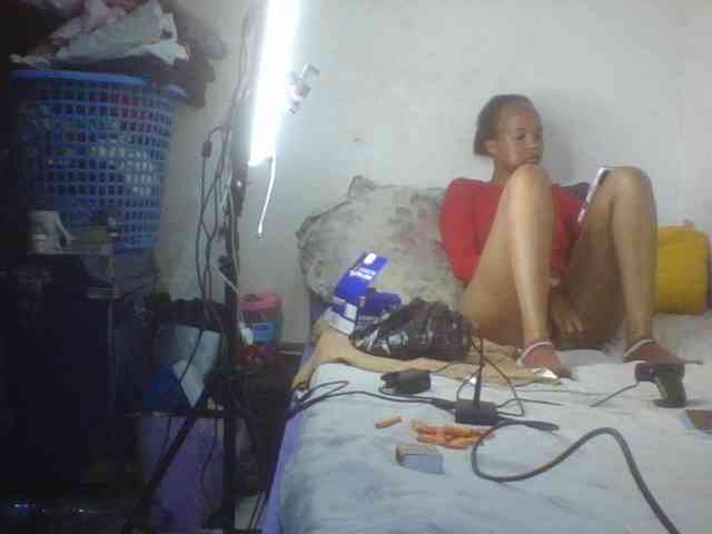 Demaskedcouple webcam