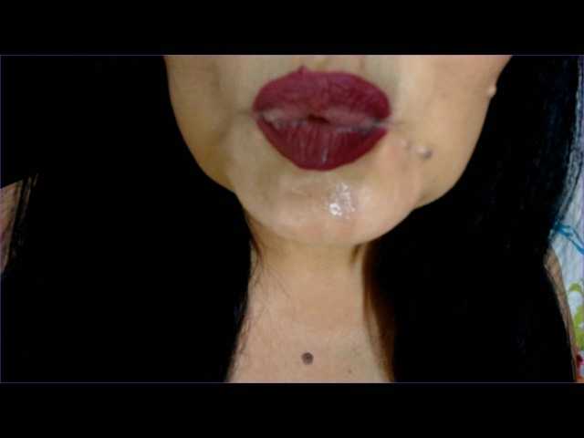 Mia-Rousse06 live cam on BongaCams