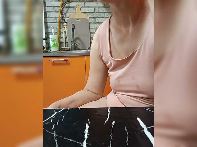 Naty10 live cam on BongaCams