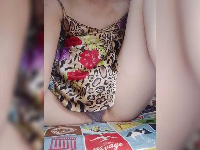 Naty10 live cam on BongaCams