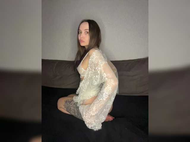 iALVINA's BongaCams show and profile