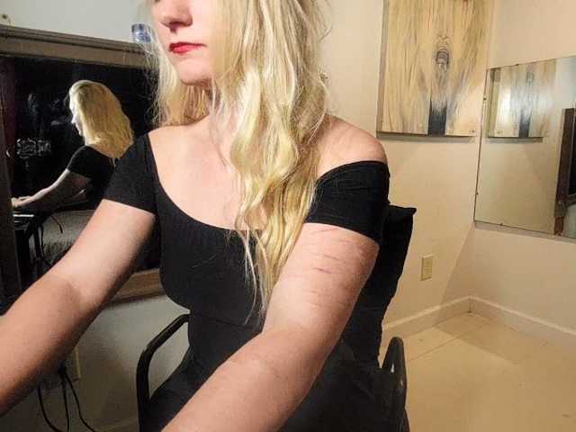 BellaTeall live cam on BongaCams