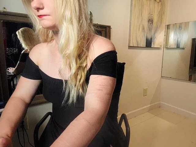 BellaTeall live cam on BongaCams
