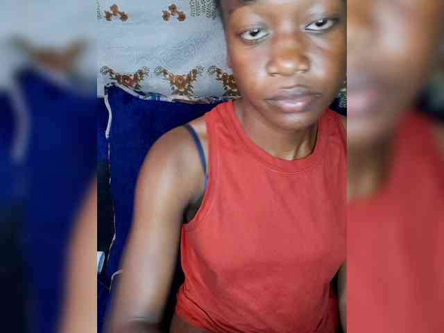 Shanaya-1 Live Webcam on BongaCams