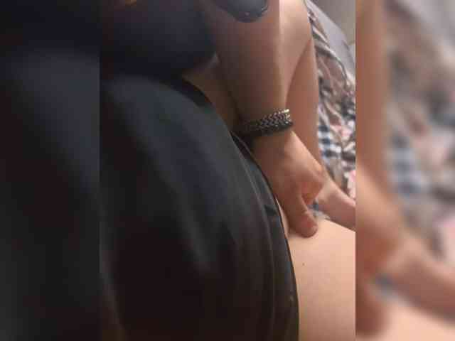 KrasivieNojki webcam