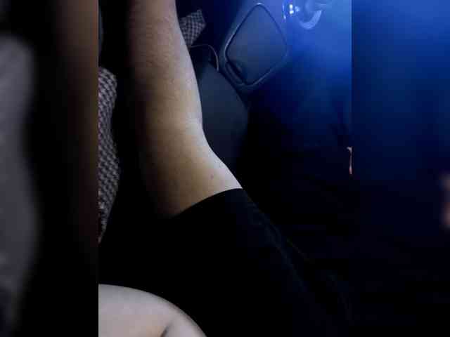 KrasivieNojki webcam