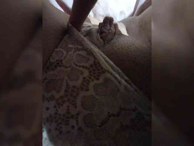 VeronicaHotts webcam