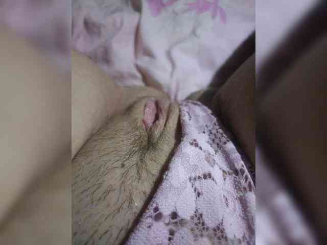VeronicaHotts webcam