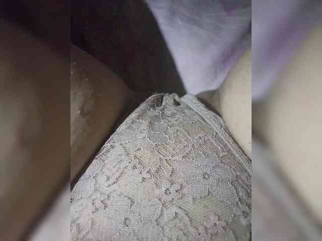 VeronicaHotts webcam
