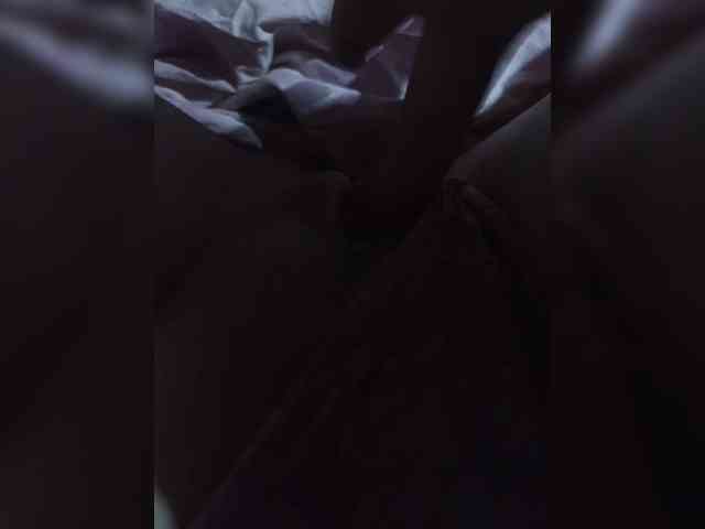 VeronicaHotts webcam