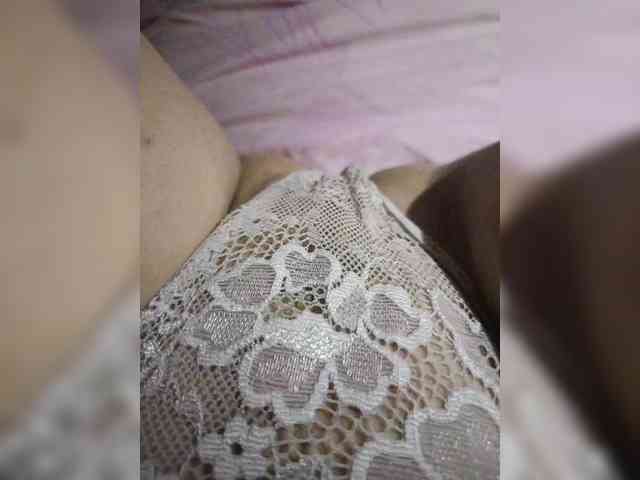 VeronicaHotts webcam