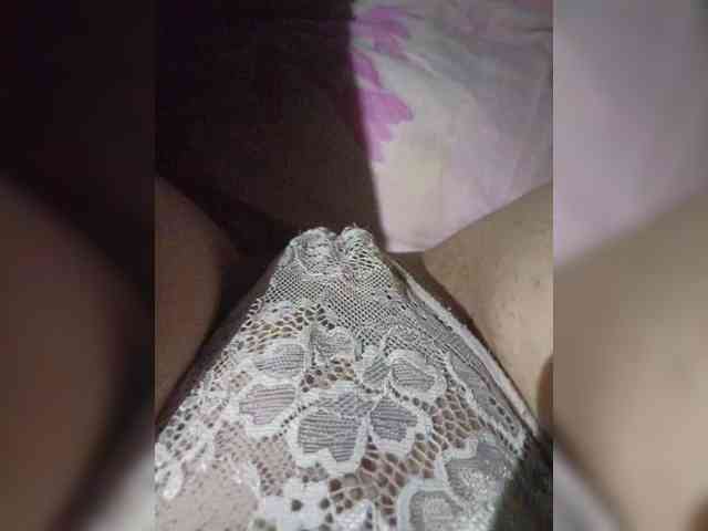 VeronicaHotts webcam