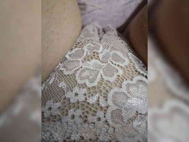 VeronicaHotts webcam