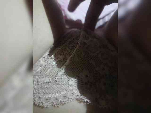 VeronicaHotts webcam