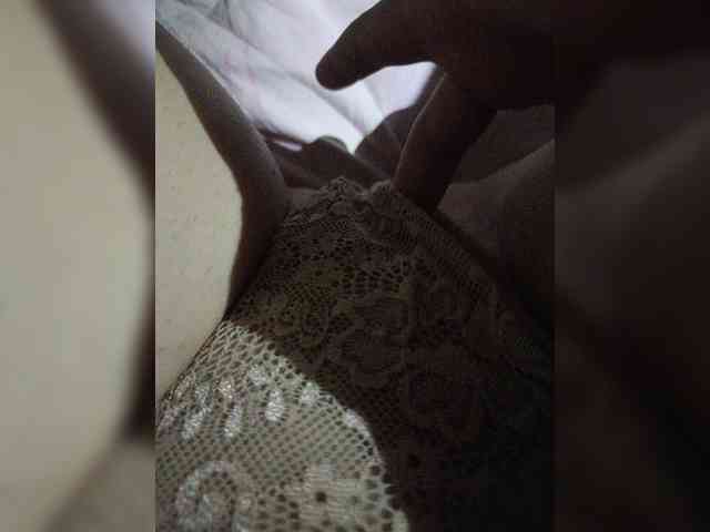 VeronicaHotts webcam