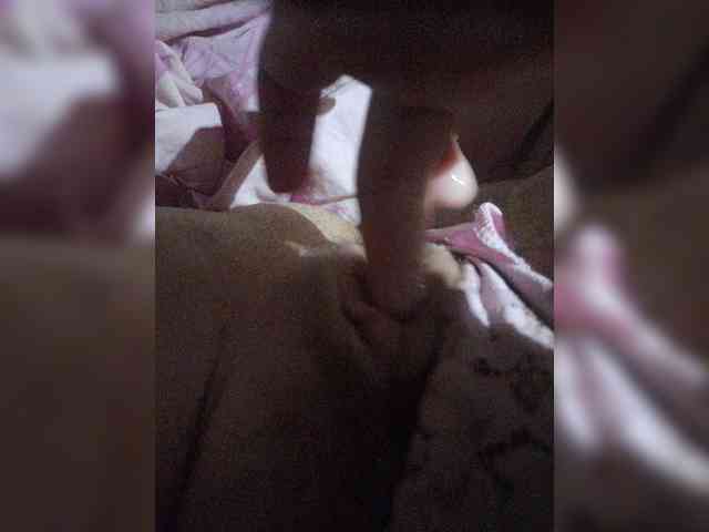 VeronicaHotts webcam