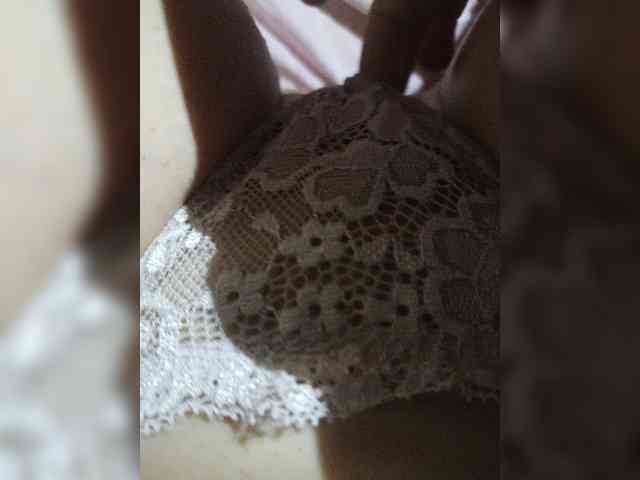 VeronicaHotts webcam