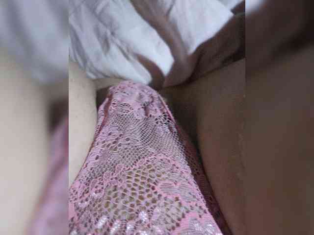 VeronicaHotts webcam