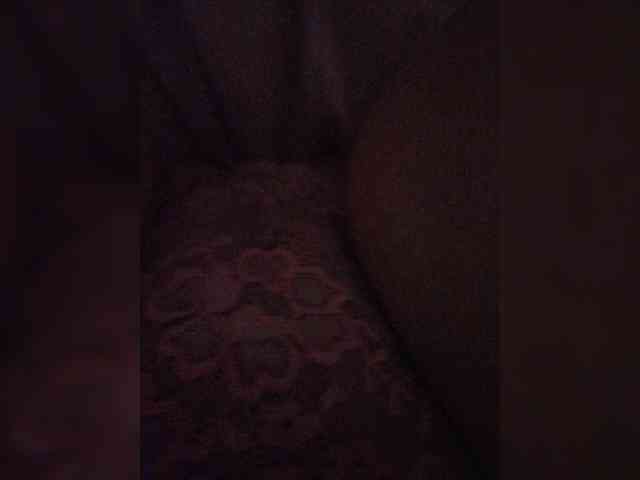 VeronicaHotts webcam