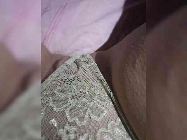 VeronicaHotts webcam