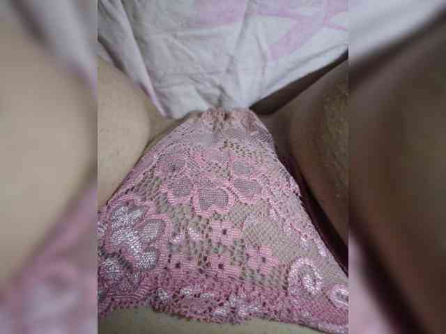 VeronicaHotts webcam