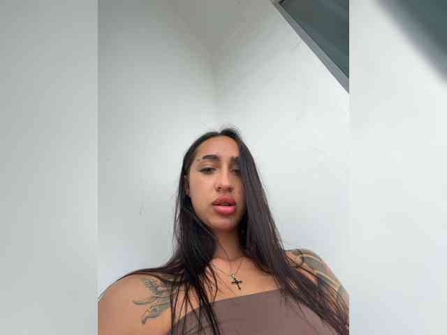 이 모델은 현재 라이브 중입니다. livealexa