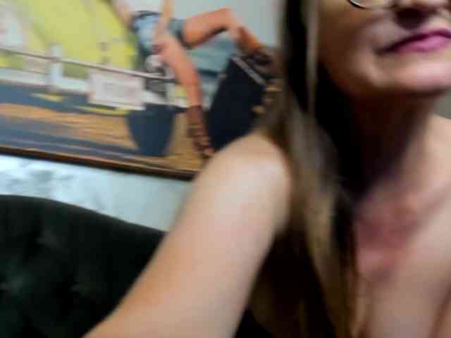 SiennaShine Live Webcam on BongaCams