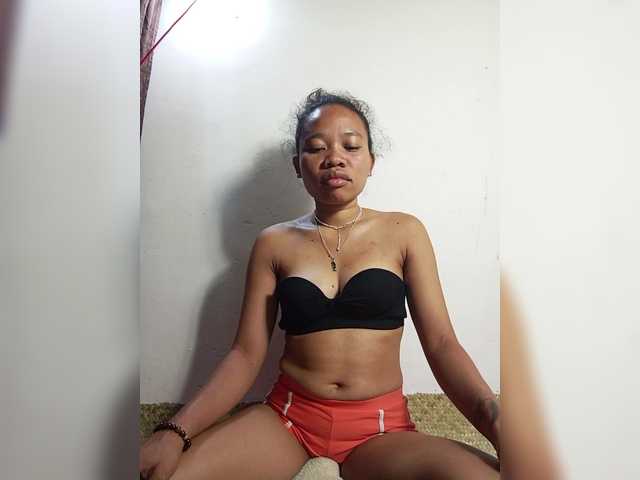 Luicia live cam on BongaCams