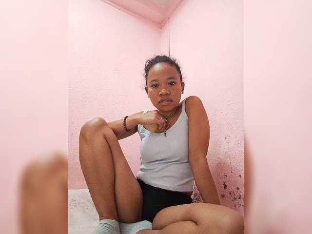 Luicia live cam on BongaCams