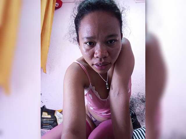 Luicia's BongaCams show and profile