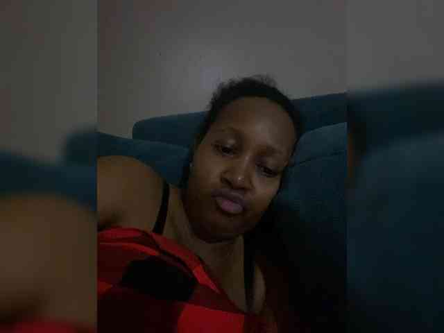 Sweet-Tee Live Webcam on BongaCams