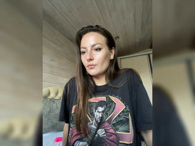 Molly69x live cam on BongaCams