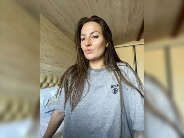Molly69x live webcam show