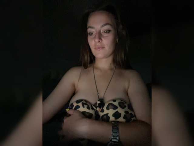 Molly69x live webcam show