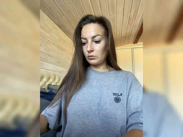 Molly69x Live Webcam on BongaCams