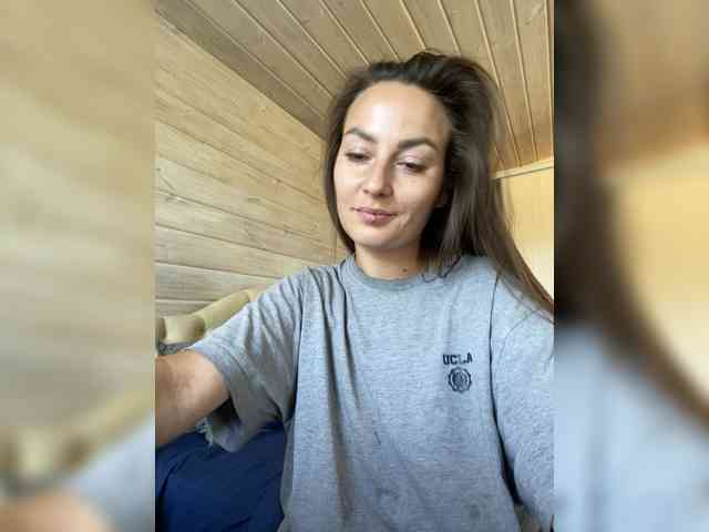Molly69x Live Webcam on BongaCams