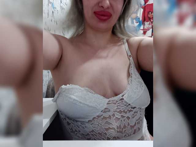 Arbuznaia-popka9's BongaCams show and profile