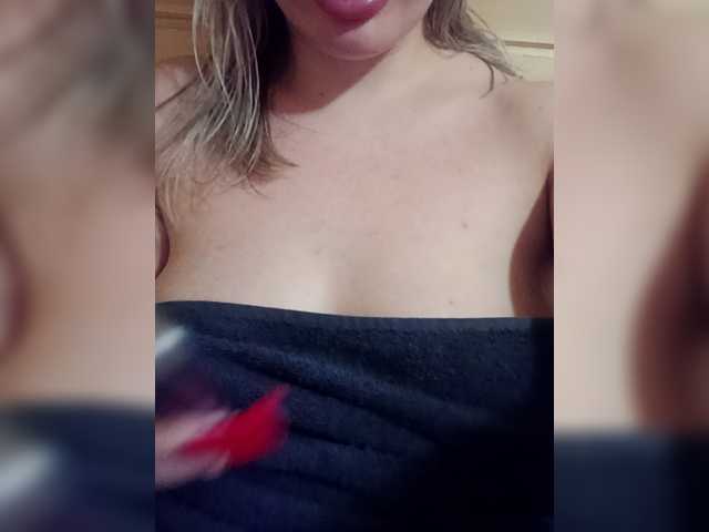 Arbuznaia-popka9's BongaCams show and profile