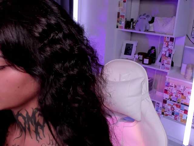 DarkFlame223 live webcam show