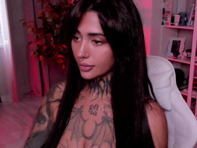 DarkFlame223 live webcam show