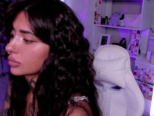 DarkFlame223 live webcam show
