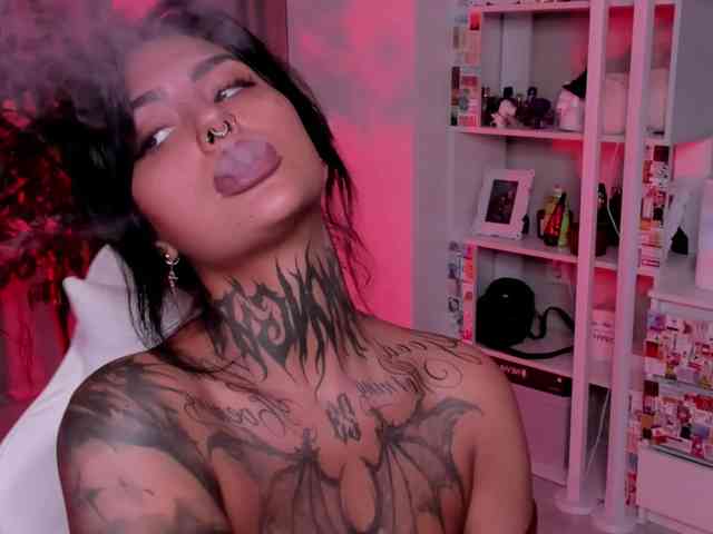 Darkflame223's cam show statistics and live stream