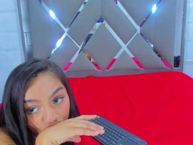 le modèle EndlessTwo est en webcam porno dans un show sur le site bongacams, il possède les tags suivants: Latino/Hispanic,Blonde,Shaved