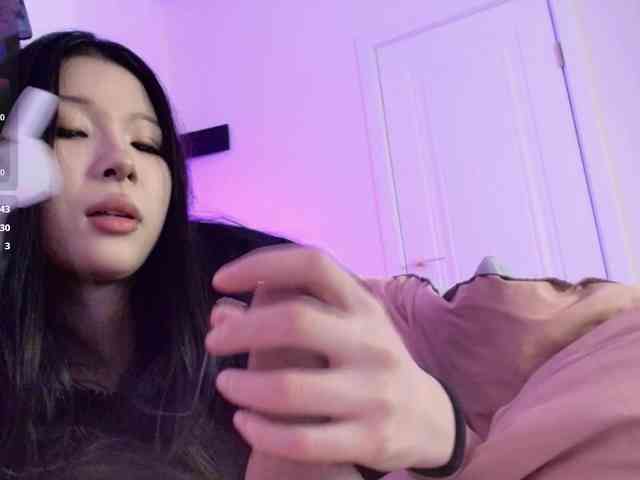 モデル: ayasinjii