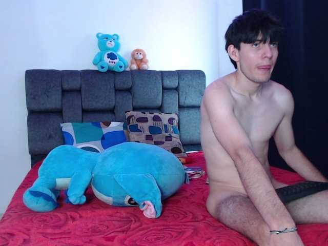 ali-and-louie1 live sex show