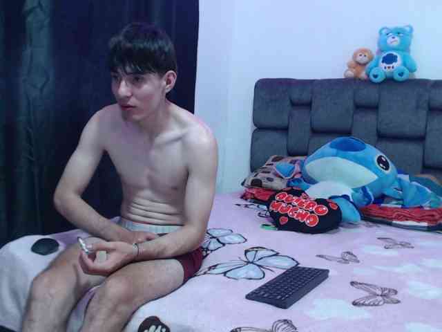 Ali-and-louie1 webcam