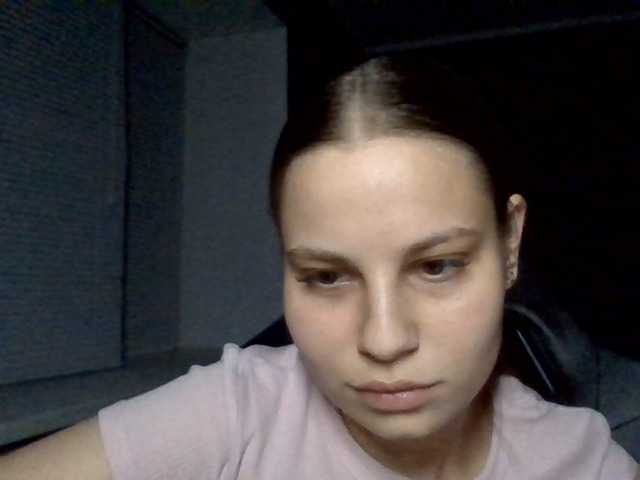 Bil-bela- live cam on BongaCams